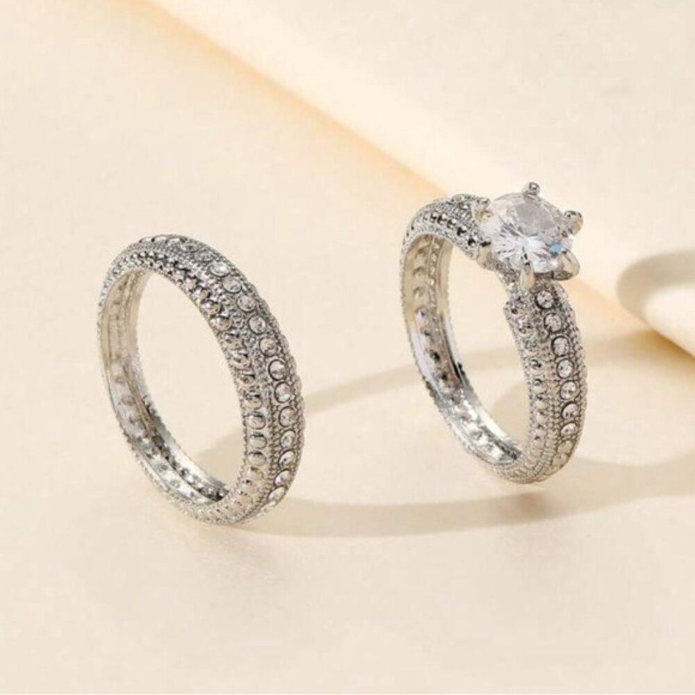 WEDDING RING - Picture 4 of 4